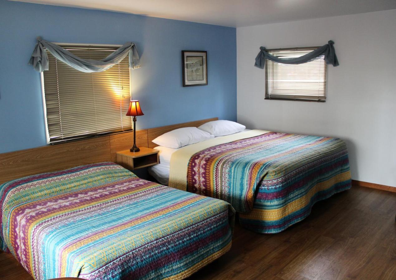 ויסקונסין דלס River Road Motel מראה חיצוני תמונה