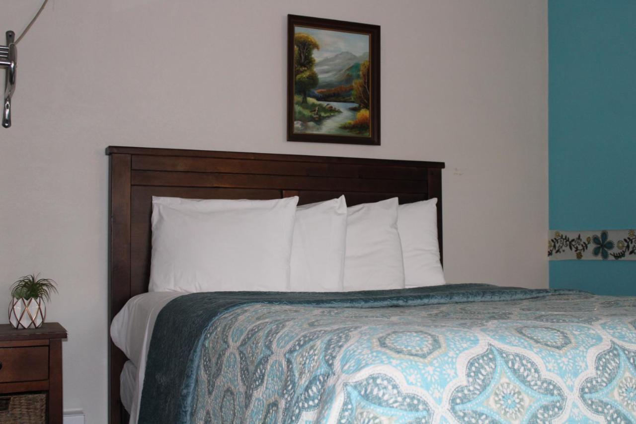 ויסקונסין דלס River Road Motel מראה חיצוני תמונה