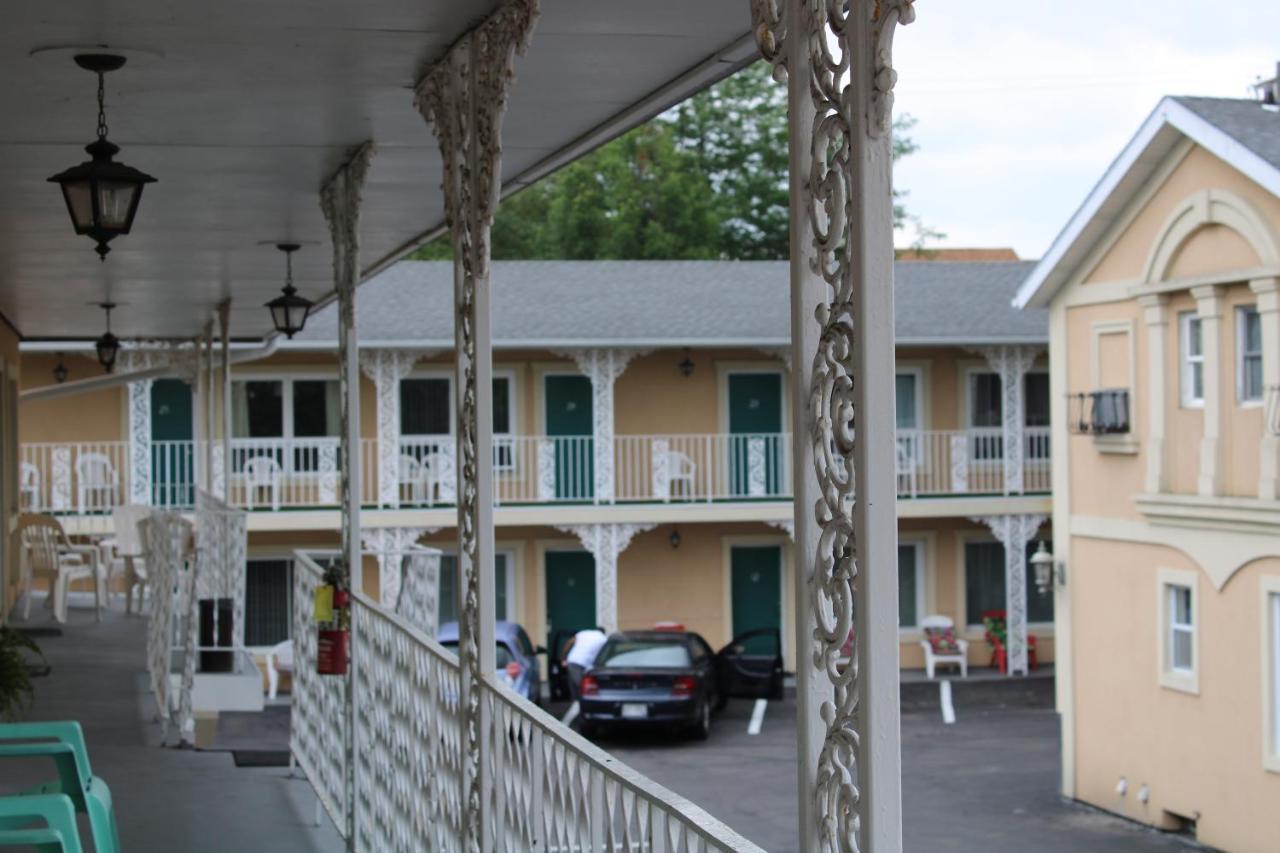 ויסקונסין דלס River Road Motel מראה חיצוני תמונה